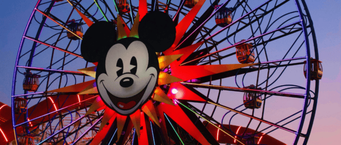 how much does it cost to go to Disneyland on a budget